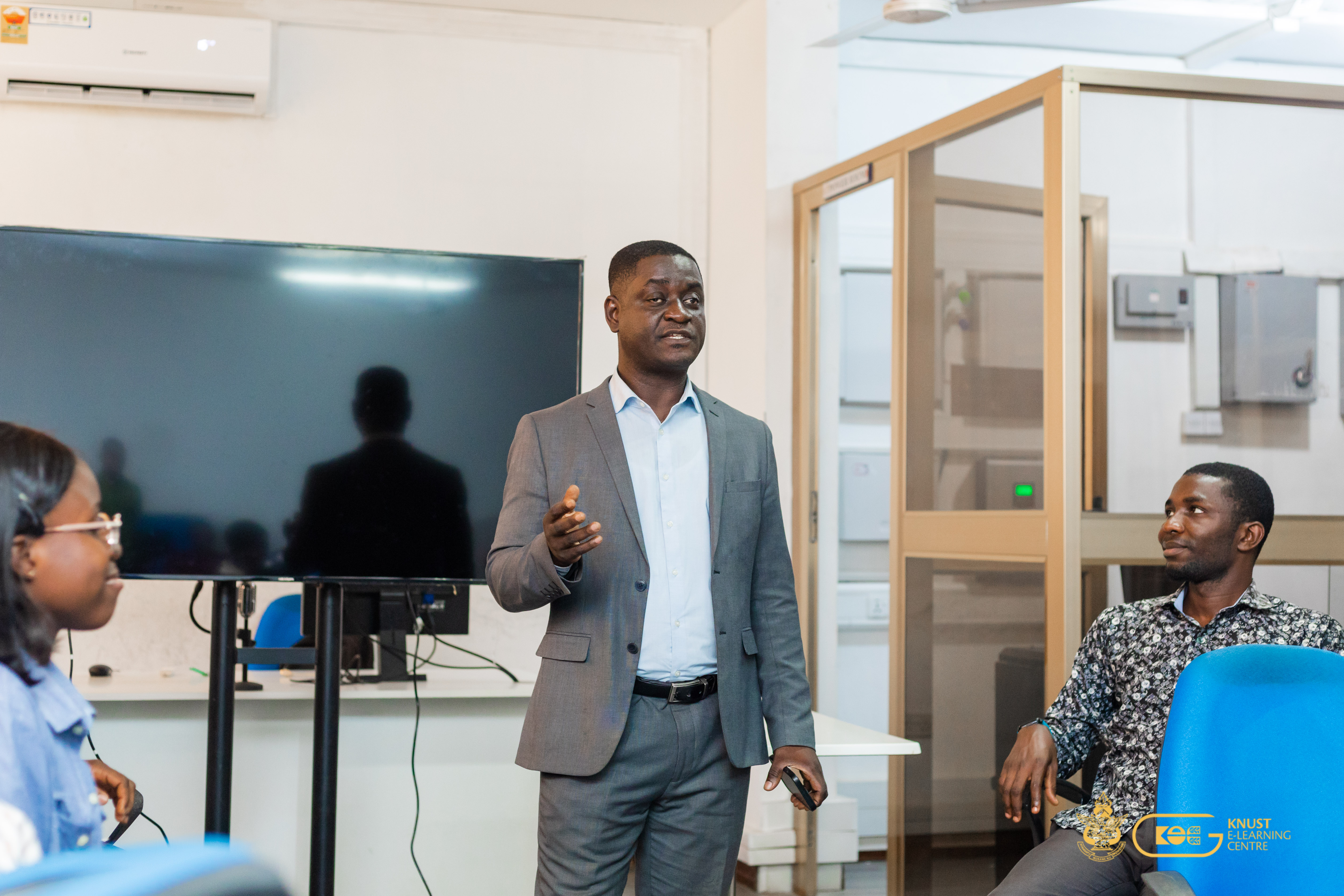 Professor Eric Appau Asante- student Thesis deposition training