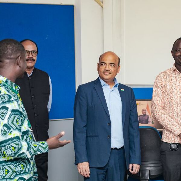 Indian High Commissioner visits KNUST E-Learning Centre, explores future partnerships 